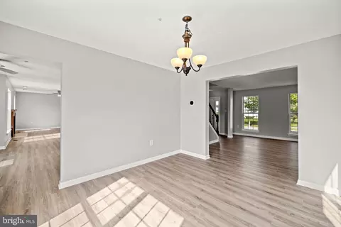 8209 Bathgate Ct, Clinton, MD 20735 photo 10