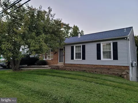 6506 Sandy Spring Rd, Laurel, MD 20707 photo 2