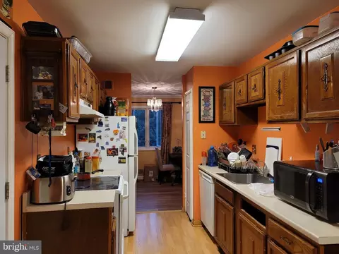 6506 Sandy Spring Rd, Laurel, MD 20707 photo 4