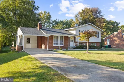 5803 Huntland Rd, Temple Hills, MD 20748