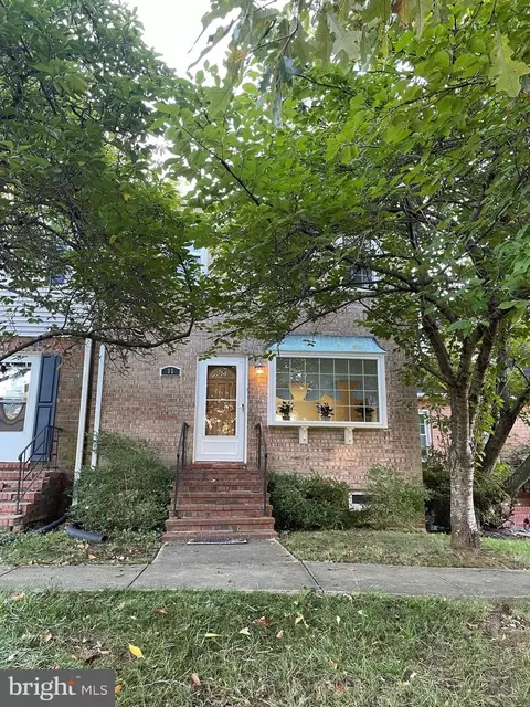 35 Watkins Park Dr #18, Marlboro, MD 20774