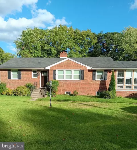 4817 Henderson Rd, Temple Hills, MD 20748