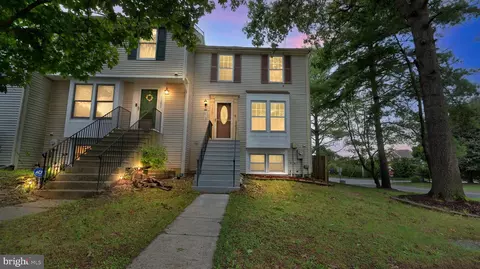 11201 Westport Dr, Bowie, MD 20720