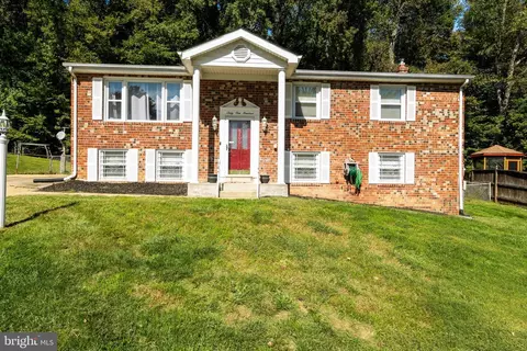 6100 Brooke Jane Dr, Clinton, MD 20735