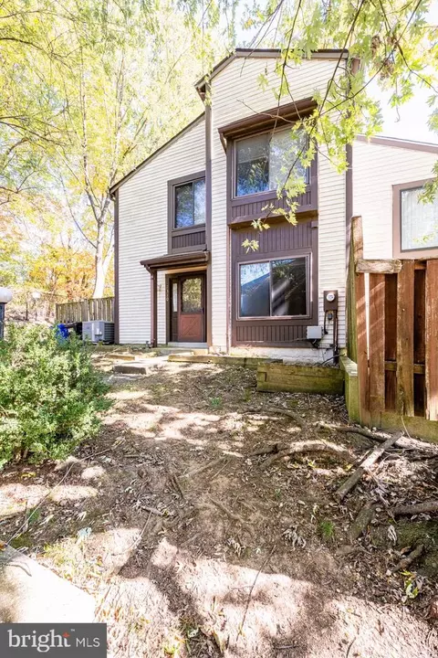 7310 Split Rail Ln, Laurel, MD 20707 photo 3