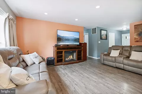 10403 Rutland Pl, Adelphi, MD 20783 photo 9