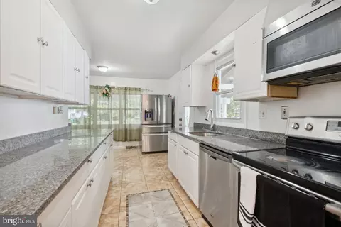 10403 Rutland Pl, Adelphi, MD 20783 photo 15
