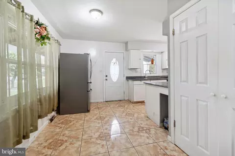 10403 Rutland Pl, Adelphi, MD 20783 photo 17