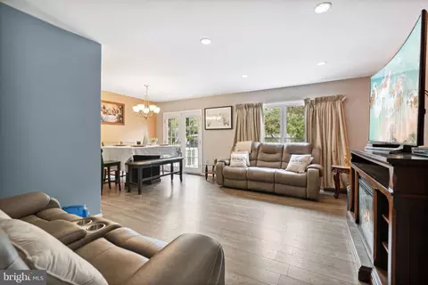 10403 Rutland Pl, Adelphi, MD 20783 photo 8