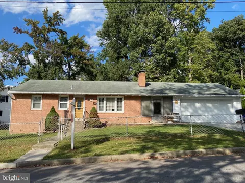 6004 Osage St, Berwyn Heights, MD 20740