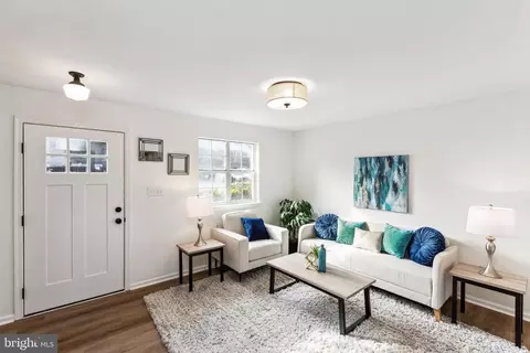 8050 Sandy Spring Rd, Laurel, MD 20707 photo 6