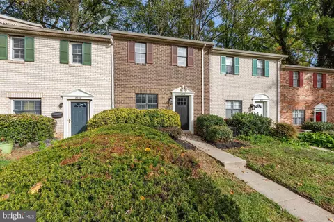8050 Sandy Spring Rd, Laurel, MD 20707 photo 3