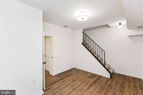 8050 Sandy Spring Rd, Laurel, MD 20707 photo 18