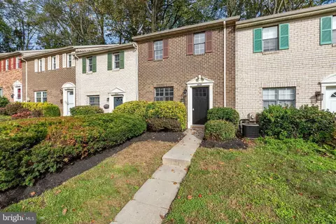 8050 Sandy Spring Rd, Laurel, MD 20707 photo 2