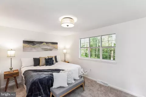 8050 Sandy Spring Rd, Laurel, MD 20707 photo 12