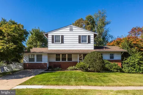 15310 Alan Dr, Laurel, MD 20707