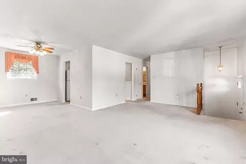 6701 Eilerson St, Clinton, MD 20735 photo 3
