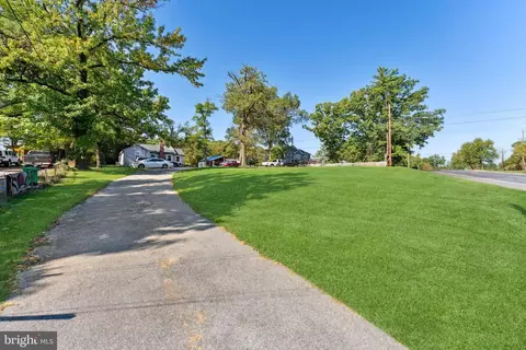 8502 8504 Adelphi Rd, Adelphi, MD 20783 photo 4