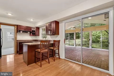 8758 Oxwell Ln, Laurel, MD 20708 photo 5