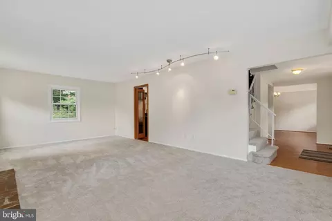 8758 Oxwell Ln, Laurel, MD 20708 photo 13