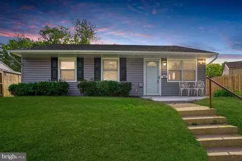 703 Leyte Pl, Oxon Hill, MD 20745