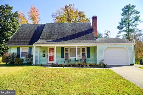 13117 Yorktown Dr, Bowie, MD 20715
