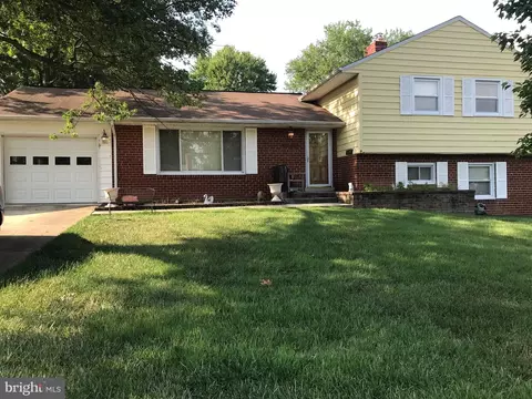 3136 Fallston Ave, Beltsville, MD 20705