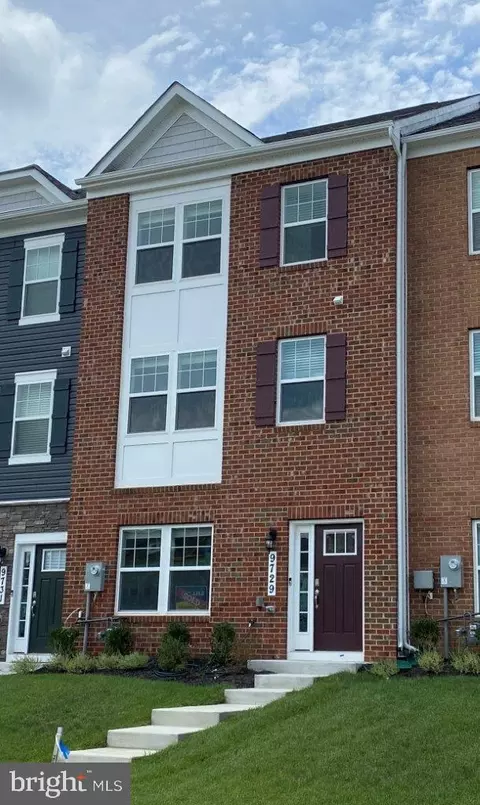 8803 Mimosa Ave, Clinton, MD 20735