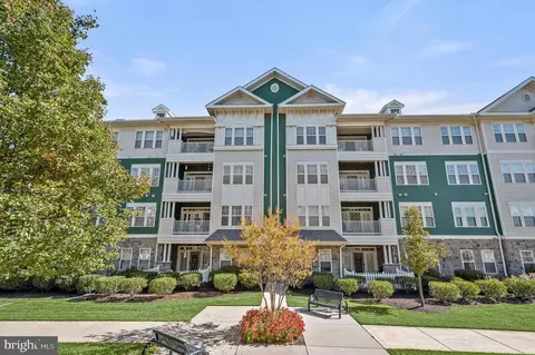 13901 Belle Chasse Blvd #113, Laurel, MD 20707