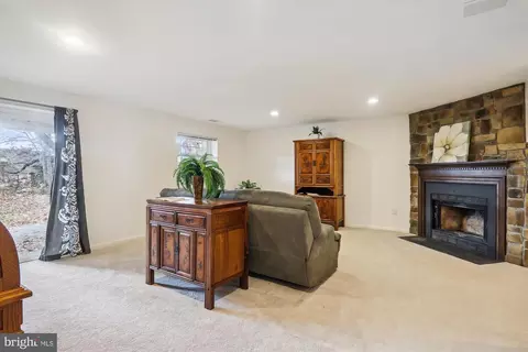 8244 Northview Ct, Laurel, MD 20707 photo 32