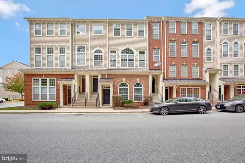 12234 Open View Ln #803, Marlboro, MD 20774
