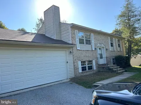 8704 Cushman Dr, Clinton, MD 20735