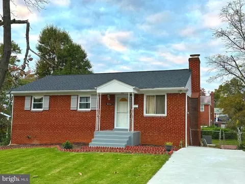 6210 Seminole Pl, Berwyn Heights, MD 20740