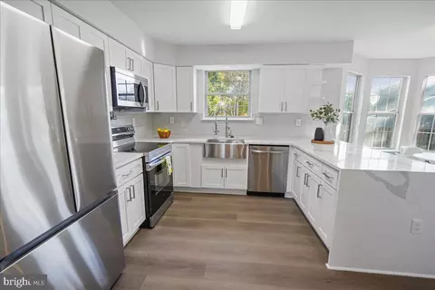 1206 Blithe Ct, Marlboro, MD 20774 photo 9