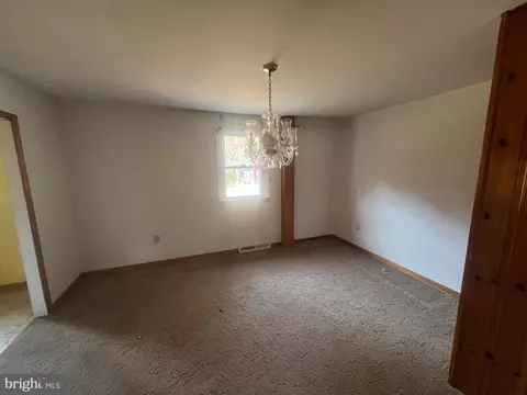 14705 S Springfield Rd, Brandywine, MD 20613 photo 5