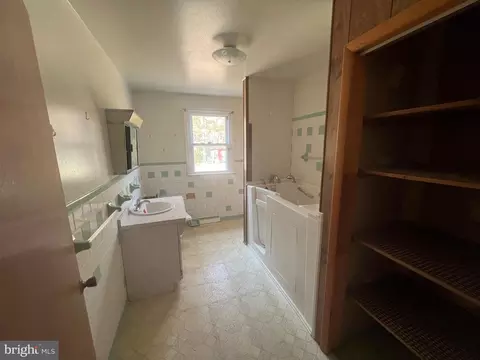 14705 S Springfield Rd, Brandywine, MD 20613 photo 13