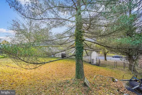 6202 Hellen Lee Dr, Clinton, MD 20735 photo 3