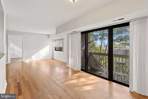 6308 Hil Mar Dr #14, Forestville, MD 20747