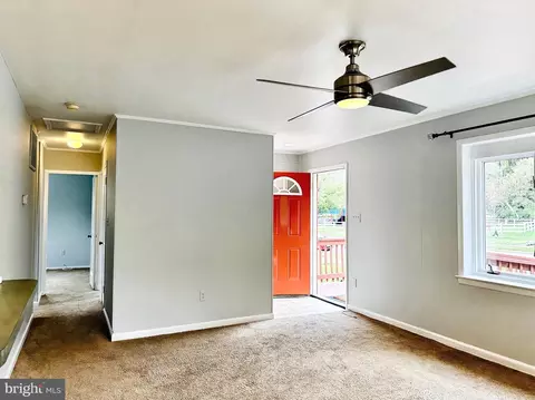 1043 Harrison Dr, Laurel, MD 20707 photo 5