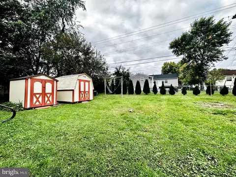 1043 Harrison Dr, Laurel, MD 20707 photo 28
