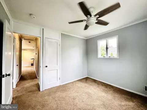 1043 Harrison Dr, Laurel, MD 20707 photo 13