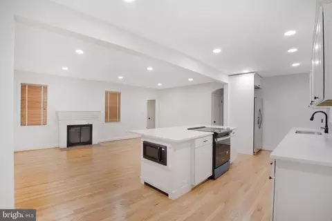 6701 Gateway Blvd, District Heights, MD 20747