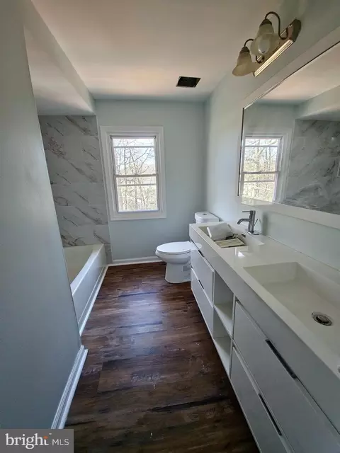 Bath - 10401 Balsamwood Dr, Laurel, MD 20708 photo 4 of 6