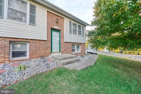 6400 Southland Dr, Hyattsville, MD 20785