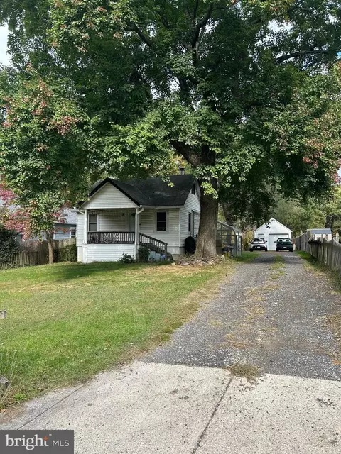 3008 Parkland Dr, District Heights, MD 20747