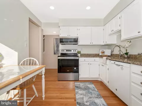 7061 Palamar Turn Turn, Lanham, MD 20706 photo 10