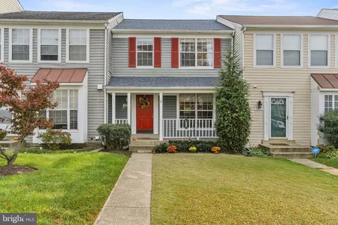 7823 Somerset Ct, Greenbelt, MD 20770