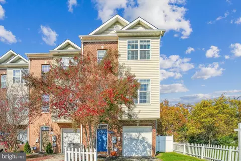6820 Annapolis Rd, Hyattsville, MD 20784