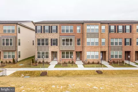 12712 Libertys Delight Dr, Bowie, MD 20720