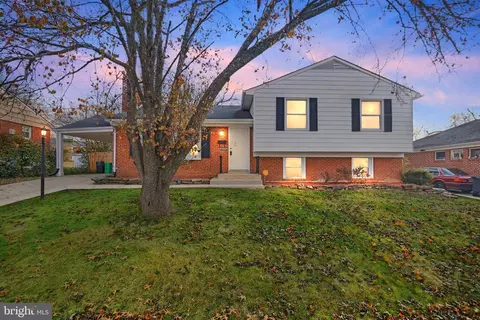 6805 97th Pl, Lanham, MD 20706 photo 2